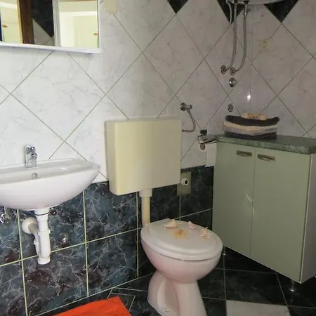 Appartement Marko 1305 *